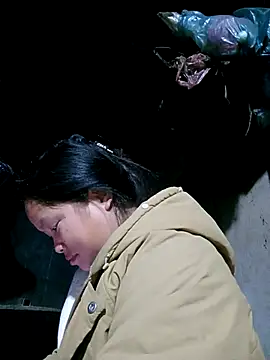 Ava-120 online show from 11/30/25, 01:01