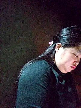 Snapshot of Ava-120 chatting on 03/08/26, 12:05 Ava-120 online show from 03/08/26, 12:05