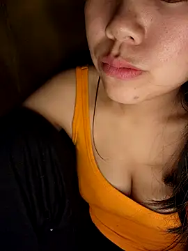 Xiu-L online show from 12/15/25, 03:40