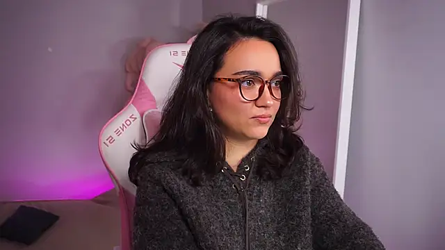 Snapshot of Shadow_Lotus chatting on 11/18/25, 03:04 Shadow Lotus online show from 11/18/25, 03:04