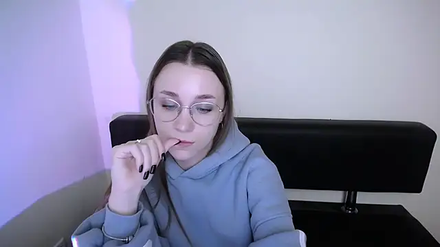 MillaTems  online show from 11/20/25, 09:54