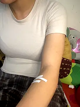 Snapshot of Janebaby99 chatting on 11/17/25, 03:05 Janebaby99 online show from 11/17/25, 03:05