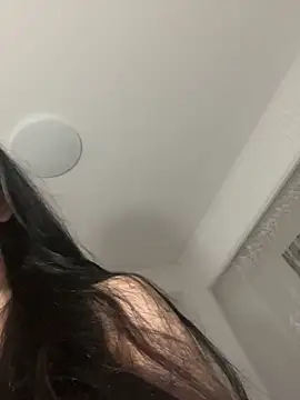Snapshot of bettyButterfly chatting on 05/03/26, 08:01 bettyButterfly online show from 05/03/26, 08:01