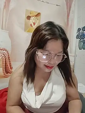 Snapshot of Cover-baa chatting on 07/10/26, 07:36 Cover-baa online show from 07/10/26, 07:36