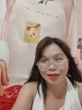 Snapshot of Cover-baa chatting on 07/15/26, 02:29 Cover-baa online show from 07/15/26, 02:29