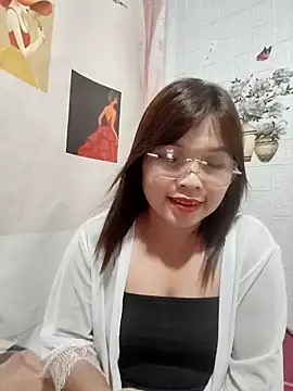 Snapshot of Cover-baa chatting on 05/02/26, 03:06 Cover-baa online show from 05/02/26, 03:06