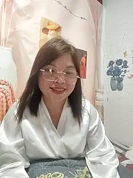 Snapshot of Cover-baa chatting on 04/17/26, 03:48 Cover-baa online show from 04/17/26, 03:48