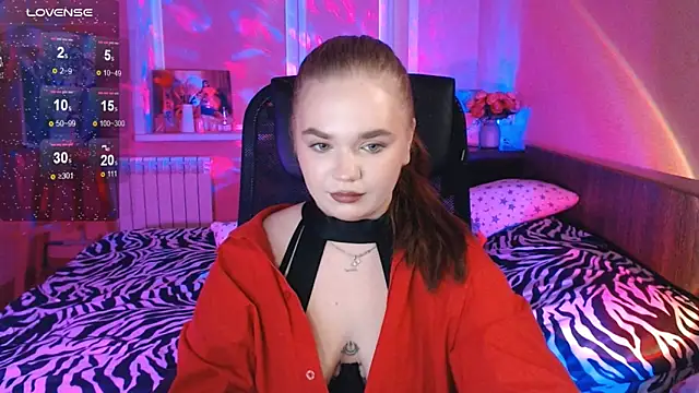 EmiRisse online show from 11/20/25, 12:28