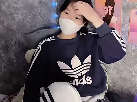 Hellen2999 online show from 11/30/25, 04:19