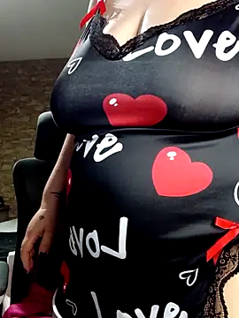 LeillaaX online show from 04/04/26, 08:10