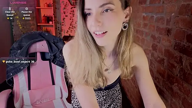 Snapshot of amelia_meili chatting on 06/12/26, 12:58 amelia meili online show from 06/12/26, 12:58