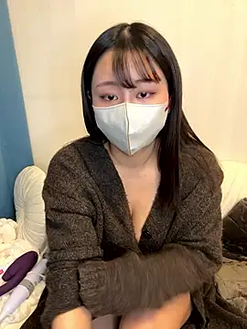 Snapshot of Mizuki_00122 chatting on 11/18/25, 02:16 Mizuki 00122 online show from 11/18/25, 02:16