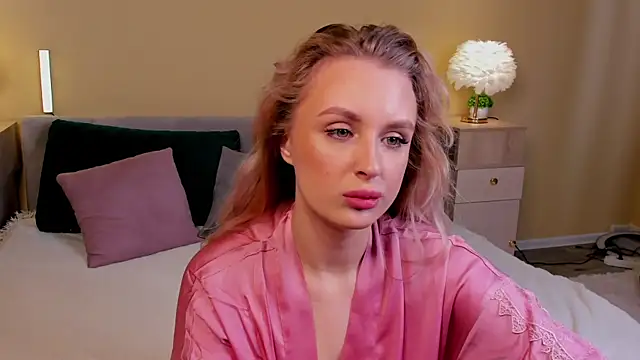 Snapshot of KiraRuiz chatting on 02/06/26, 09:16 KiraRuiz online show from 02/06/26, 09:16