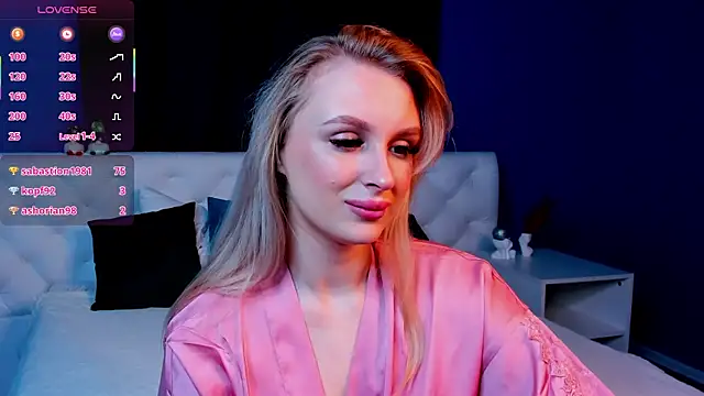 Snapshot of KiraRuiz chatting on 02/17/26, 10:29 KiraRuiz online show from 02/17/26, 10:29