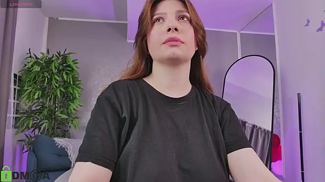 Snapshot of AmberRosewood chatting on 02/20/26, 05:04 AmberRosewood online show from 02/20/26, 05:04