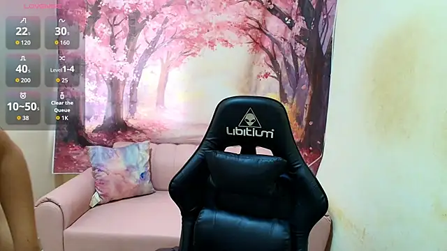 Emma latinasexy18 online show from 11/28/25, 06:30