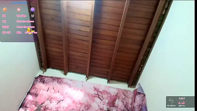 Emma latinasexy18 online show from 02/13/26, 06:30