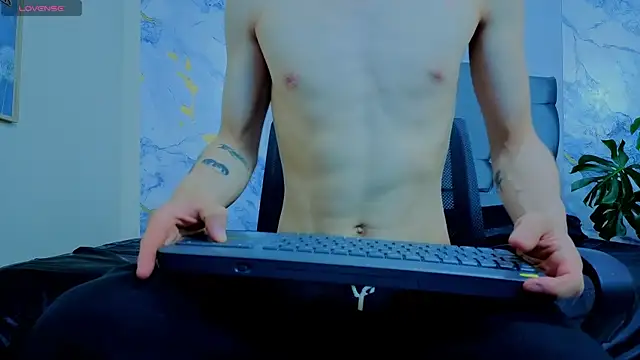 James Adams 01 online show from 04/09/26, 12:00