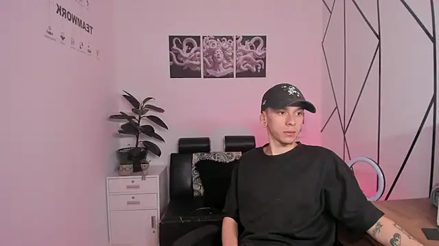 James Adams 01 online show from 11/20/25, 01:12