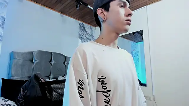 James Adams 01 online show from 01/13/26, 01:04