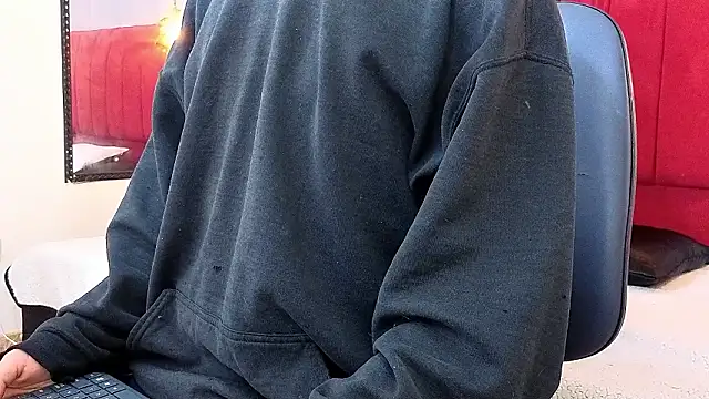 Snapshot of James_Adams_01 chatting on 02/03/26, 01:27 James Adams 01 online show from 02/03/26, 01:27