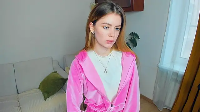 AngelesBenitz online show from 11/28/25, 06:57