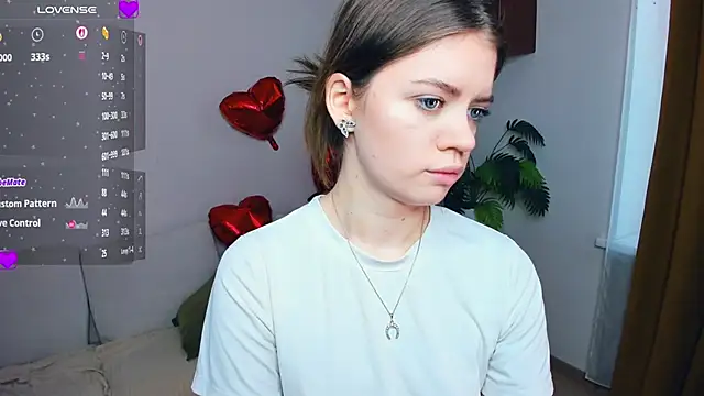 AngelesBenitz online show from 02/18/26, 07:17