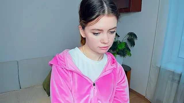 AngelesBenitz online show from 11/30/25, 06:58