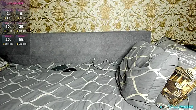 Maxhornyblondieman online show from 02/24/26, 08:21