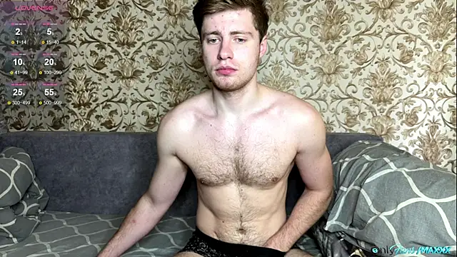 Snapshot of Maxhornyblondieman chatting on 05/17/26, 08:36 Maxhornyblondieman online show from 05/17/26, 08:36