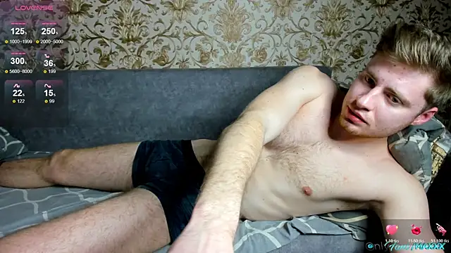 Snapshot of Maxhornyblondieman chatting on 04/17/26, 06:22 Maxhornyblondieman online show from 04/17/26, 06:22