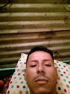 juunioreest online show from 11/18/25, 12:41