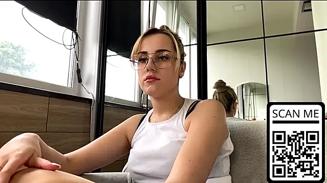 HotMusex online show from 05/27/26, 12:01
