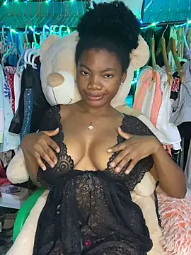 DoitwMia online show from 12/21/25, 12:29