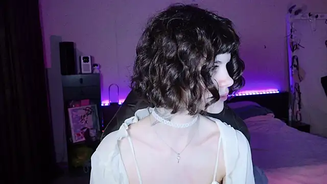 Ebfaafret online show from 11/18/25, 03:43