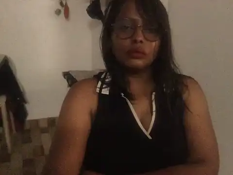 raveena hot online show from 06/26/26, 05:13