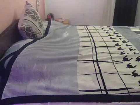 raveena hot online show from 03/28/26, 03:13