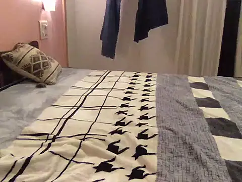 raveena hot online show from 04/03/26, 02:01