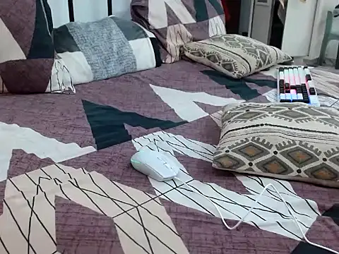 raveena hot online show from 02/07/26, 02:14