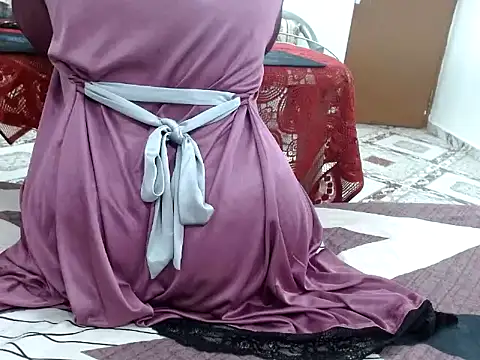 raveena hot online show from 02/08/26, 03:43