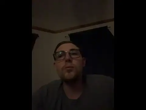Snapshot of LucidLuca chatting on 11/24/25, 11:16 LucidLuca online show from 11/24/25, 11:16