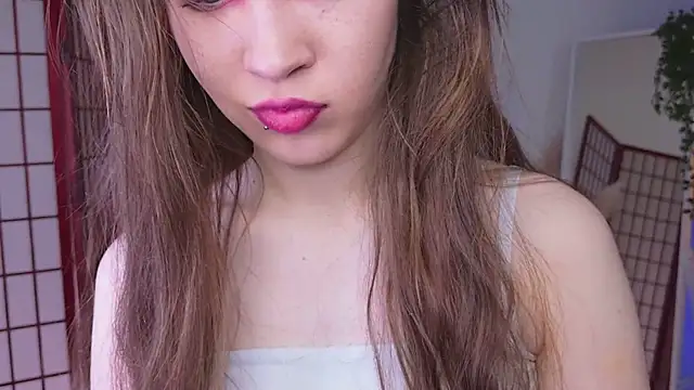 SilentLily online show from 12/18/25, 09:07