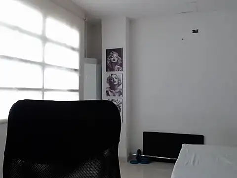 Annie Cervantez online show from 01/13/26, 03:27