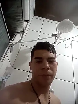 Snapshot of Martins2444 chatting on 11/29/25, 01:39 Martins2444 online show from 11/29/25, 01:39