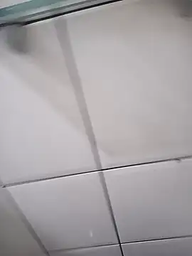 Snapshot of Martins2444 chatting on 11/25/25, 09:37 Martins2444 online show from 11/25/25, 09:37