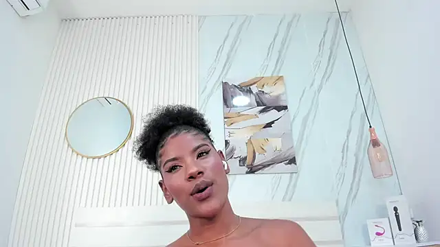 Afro Luna online show from 11/30/25, 11:33