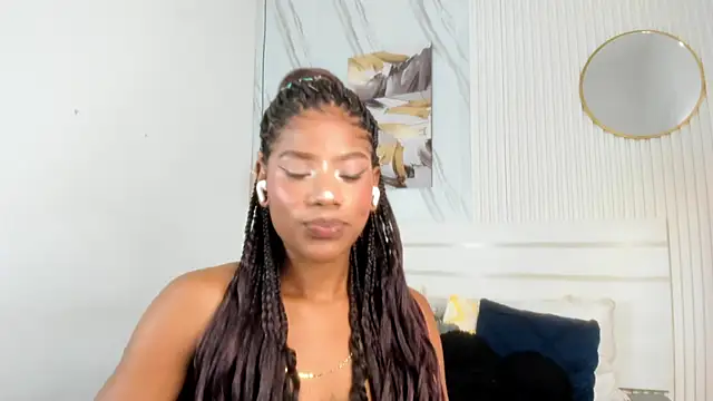 Afro Luna online show from 06/27/26, 11:49