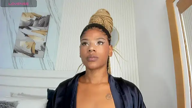 Afro Luna online show from 05/07/26, 11:02