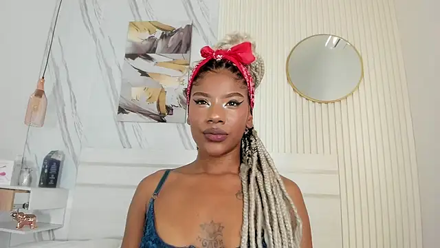 Afro Luna online show from 03/05/26, 11:51