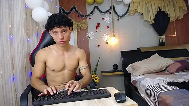 Snapshot of the_nugge chatting on 12/01/25, 01:34 the nugge online show from 12/01/25, 01:34